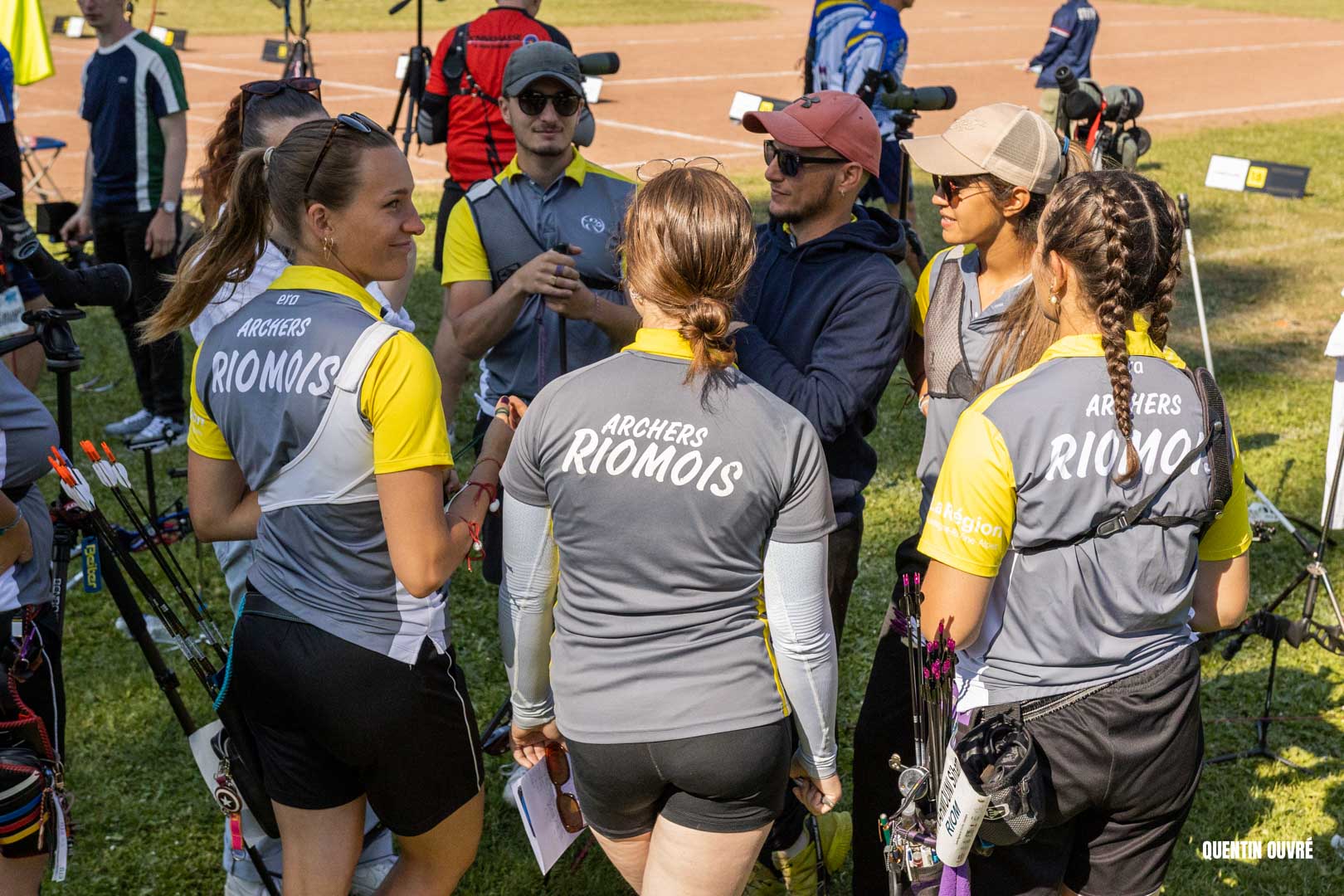 L'équipe féminine arc classique de Riom