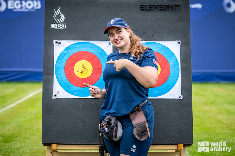 Record du monde pour Ella Gibson en arc à poulies femme