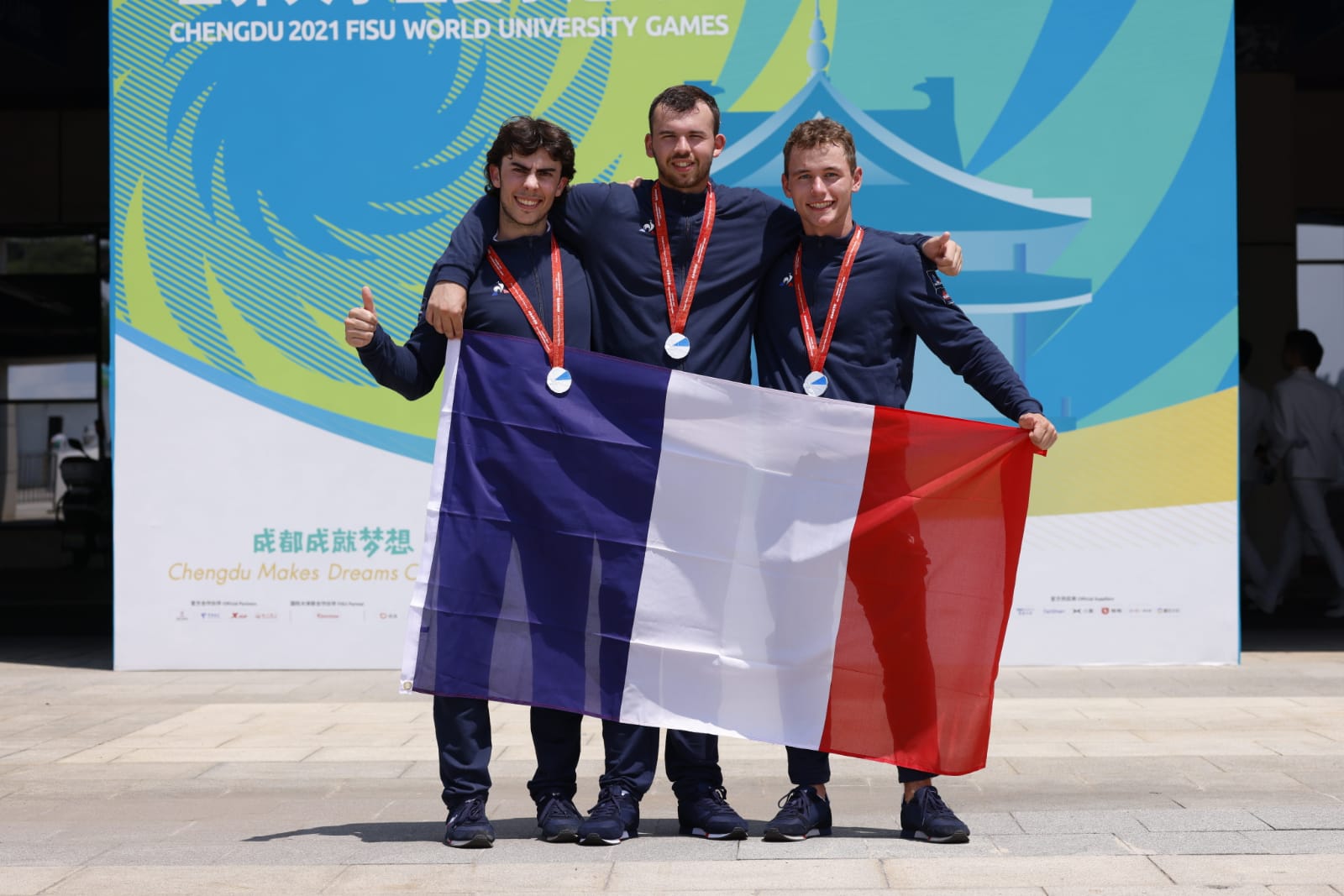 Rémy Albanese, Victor Bouleau et Nathan Cadronet médaillés d'argent aux Jeux Mondiaux Universitaires