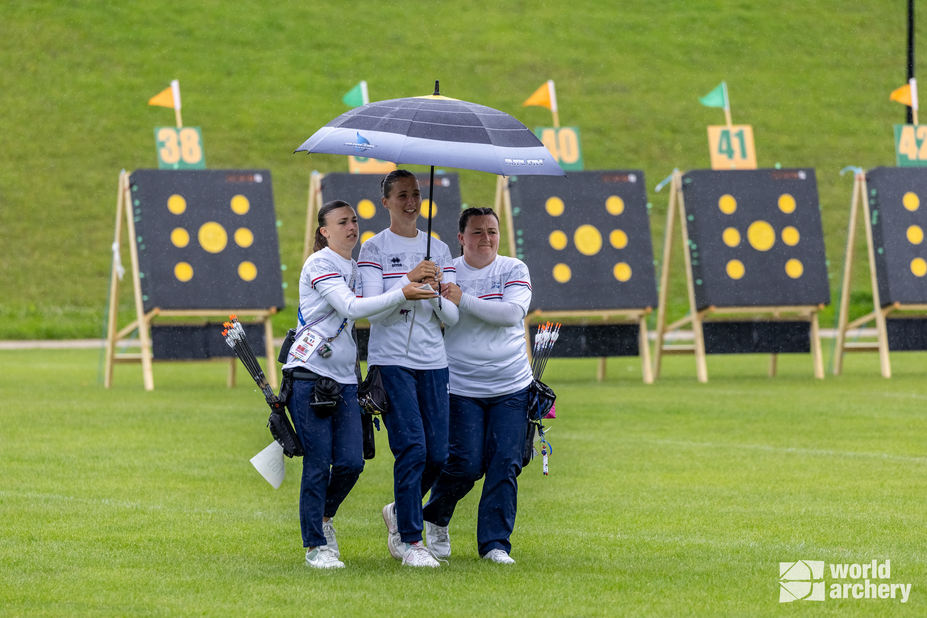 Les féminines U21 arc à poulies