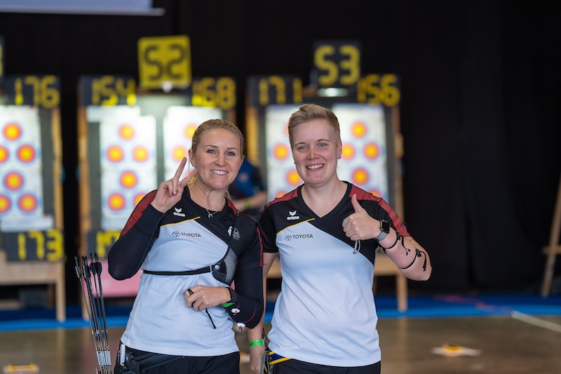 Les Allemandes Charline Schwarz et Michelle Kroppen