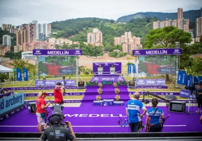 Premier test mondial pour les Bleus à Medellin