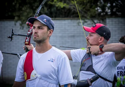 L'équipe de France arc classique fait ses débuts à Medellin