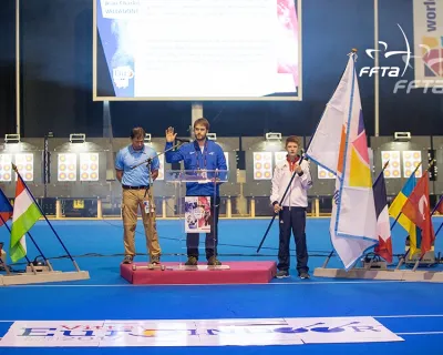x17_2044.jpg